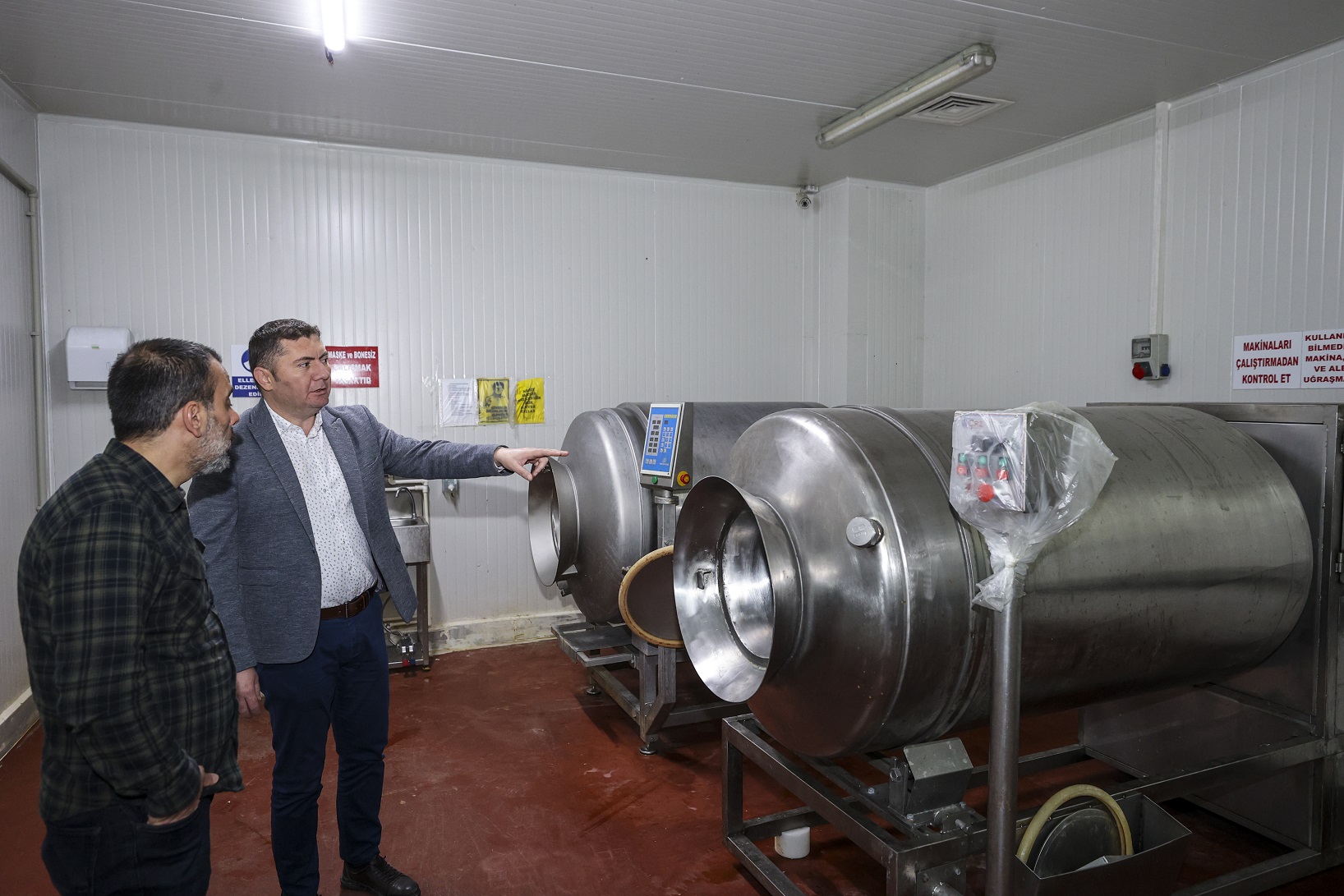 Tarım Reformu Genel Müdürlüğü, IPARD Yönetim Otoritesi tarafından Denizli ilinde yer alan Ayanoğlu Et ve Süt Ürünleri IPARD işletmesi ziyaret edilmiştir.